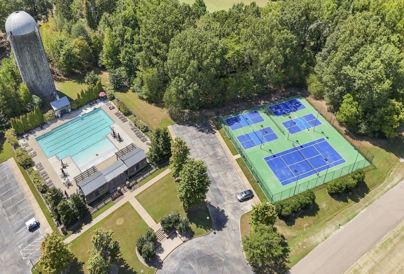 707 JUSTANA DR, Unincorporated, Tennessee 38017, 5 Bedrooms Bedrooms, 9 Rooms Rooms,3 BathroomsBathrooms,Residential,For Sale,JUSTANA,10204752