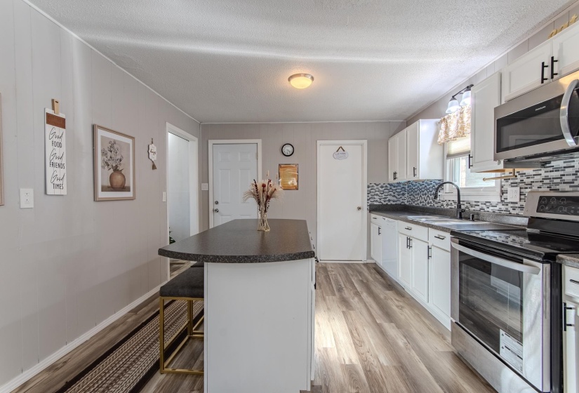 10 HARDY RD, Adamsville, Tennessee 38310-9999, 3 Bedrooms Bedrooms, 8 Rooms Rooms,2 BathroomsBathrooms,Residential,For Sale,HARDY,10204771