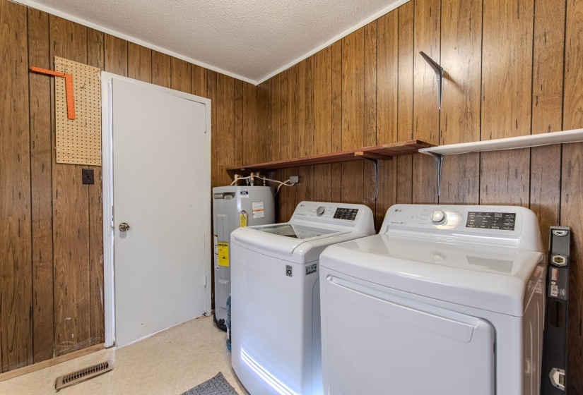 10 HARDY RD, Adamsville, Tennessee 38310-9999, 3 Bedrooms Bedrooms, 8 Rooms Rooms,2 BathroomsBathrooms,Residential,For Sale,HARDY,10204771