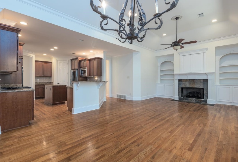 190 IVY BROOK LN, Collierville, Tennessee 38017, 4 Bedrooms Bedrooms, 10 Rooms Rooms,3.1 BathroomsBathrooms,Residential,For Sale,IVY BROOK,10204891