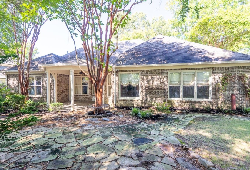 190 IVY BROOK LN, Collierville, Tennessee 38017, 4 Bedrooms Bedrooms, 10 Rooms Rooms,3.1 BathroomsBathrooms,Residential,For Sale,IVY BROOK,10204891