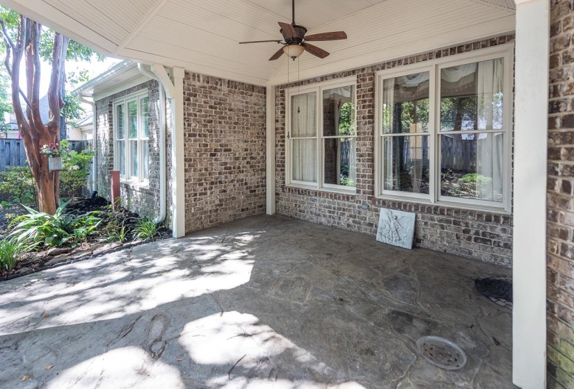 190 IVY BROOK LN, Collierville, Tennessee 38017, 4 Bedrooms Bedrooms, 10 Rooms Rooms,3.1 BathroomsBathrooms,Residential,For Sale,IVY BROOK,10204891