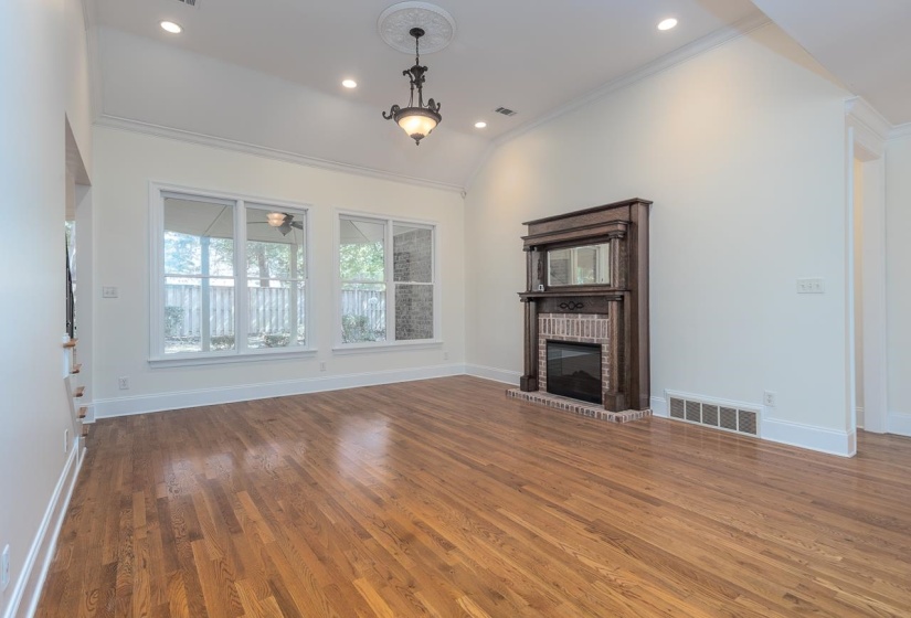 190 IVY BROOK LN, Collierville, Tennessee 38017, 4 Bedrooms Bedrooms, 10 Rooms Rooms,3.1 BathroomsBathrooms,Residential,For Sale,IVY BROOK,10204891