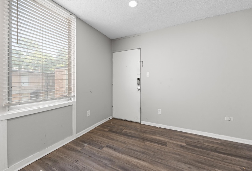 105 BELVEDERE BLVD, Memphis, Tennessee 38104, 2 Bedrooms Bedrooms, 4 Rooms Rooms,1 BathroomBathrooms,Residential,For Sale,BELVEDERE,10204893