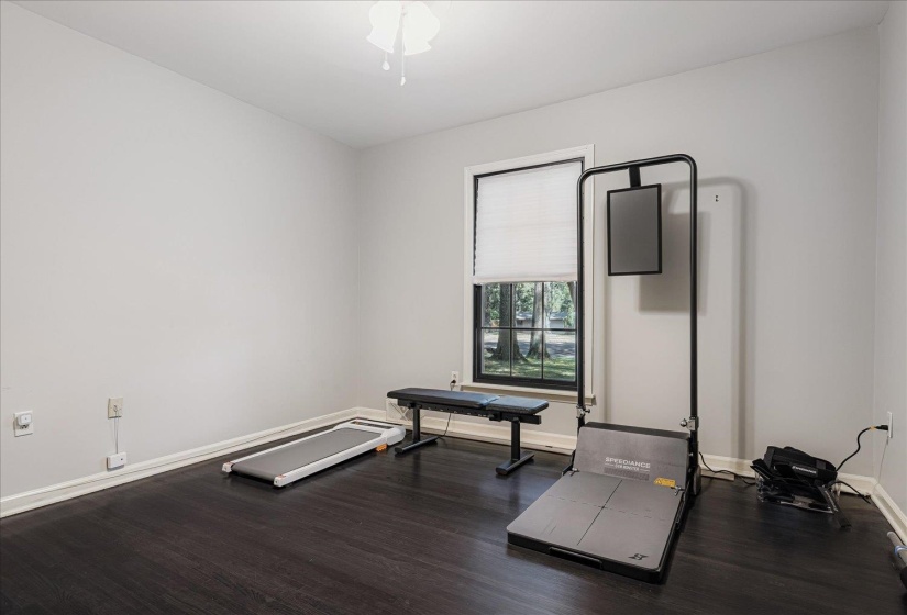 5429 WALNUT GROVE RD, Memphis, Tennessee 38120, 5 Bedrooms Bedrooms, 10 Rooms Rooms,3.1 BathroomsBathrooms,Residential,For Sale,WALNUT GROVE,10205039