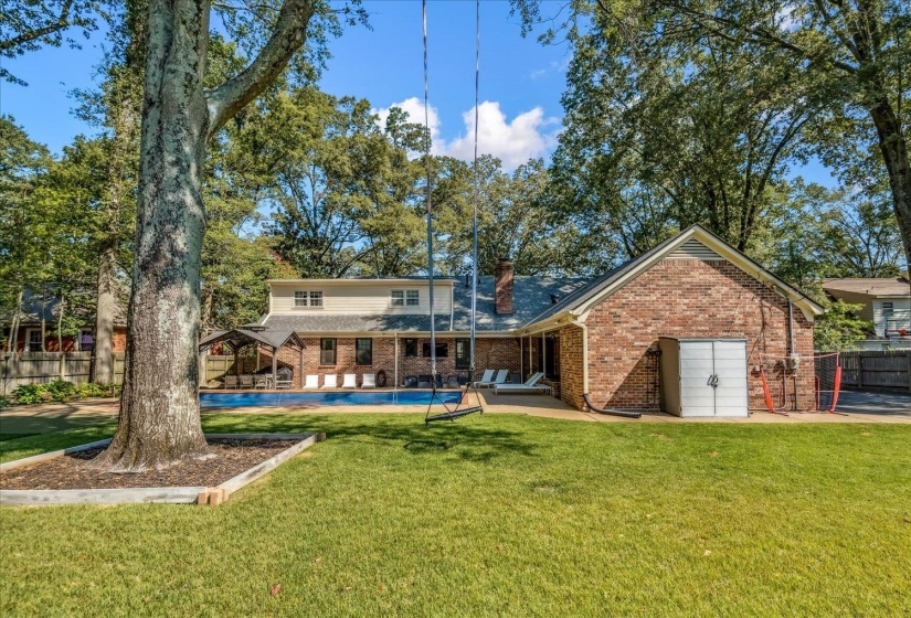 5429 WALNUT GROVE RD, Memphis, Tennessee 38120, 5 Bedrooms Bedrooms, 10 Rooms Rooms,3.1 BathroomsBathrooms,Residential,For Sale,WALNUT GROVE,10205039