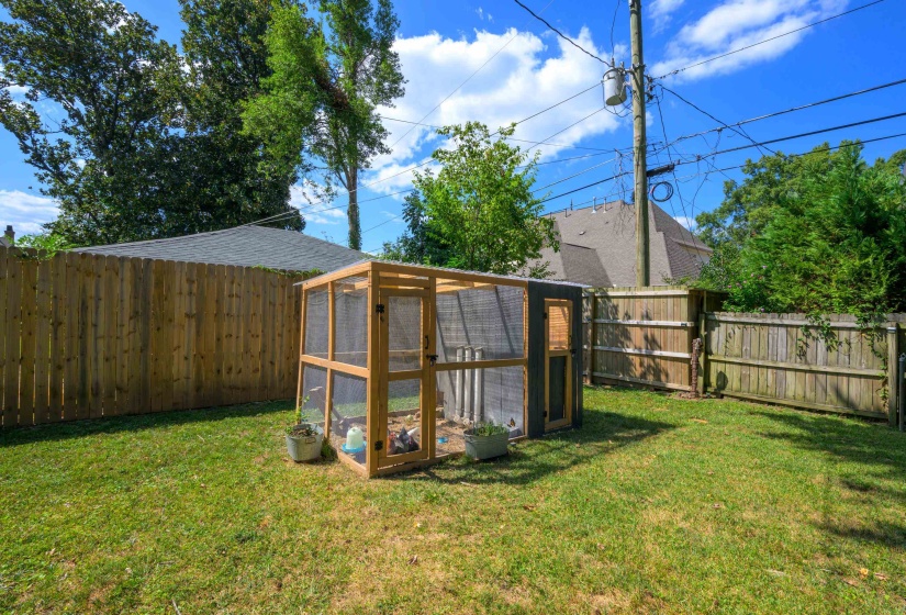 4948 FAIRFIELD CIR, Memphis, Tennessee 38117, 3 Bedrooms Bedrooms, 6 Rooms Rooms,2 BathroomsBathrooms,Residential,For Sale,FAIRFIELD,10205309