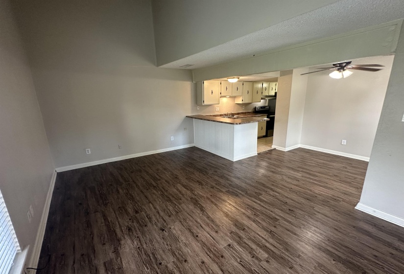 1705 PORT OAK PL, Memphis, Tennessee 38120, 3 Bedrooms Bedrooms, 5 Rooms Rooms,2 BathroomsBathrooms,Residential,For Sale,PORT OAK,10205360