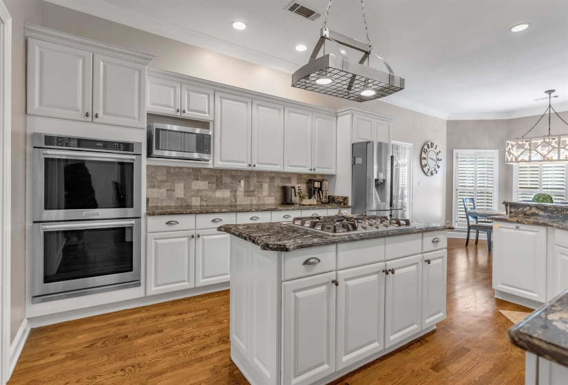 3279 DUKE CIR, Germantown, Tennessee 38139, 5 Bedroom Bedrooms, 9 Room Rooms,3.1 BathroomBathrooms,Residential,For Sale,DUKE,0,10205640