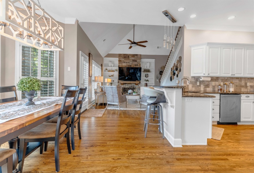 3279 DUKE CIR, Germantown, Tennessee 38139, 5 Bedroom Bedrooms, 9 Room Rooms,3.1 BathroomBathrooms,Residential,For Sale,DUKE,0,10205640