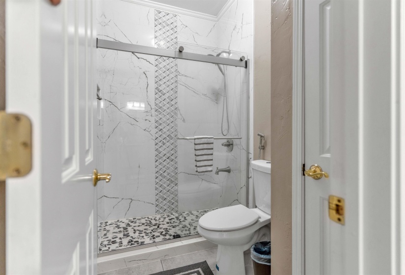 3279 DUKE CIR, Germantown, Tennessee 38139, 5 Bedroom Bedrooms, 9 Room Rooms,3.1 BathroomBathrooms,Residential,For Sale,DUKE,0,10205640