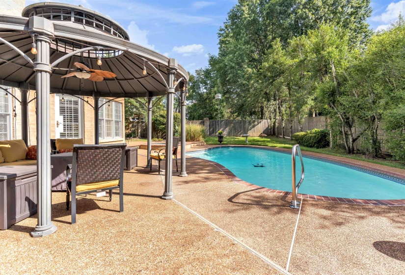 3279 DUKE CIR, Germantown, Tennessee 38139, 5 Bedroom Bedrooms, 9 Room Rooms,3.1 BathroomBathrooms,Residential,For Sale,DUKE,0,10205640