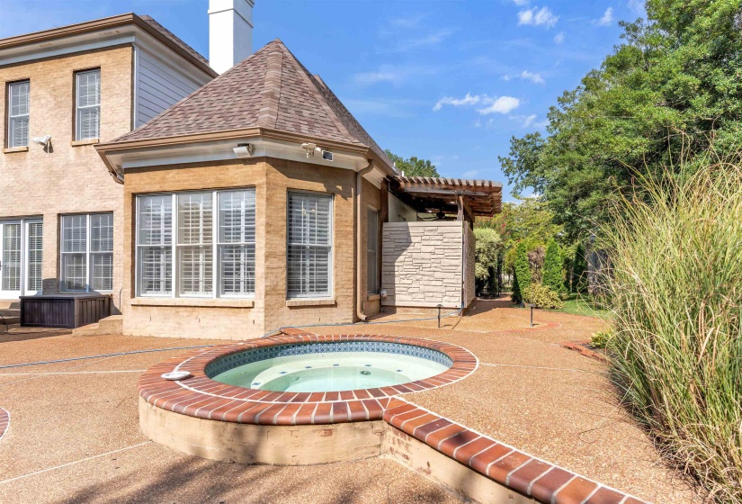 3279 DUKE CIR, Germantown, Tennessee 38139, 5 Bedroom Bedrooms, 9 Room Rooms,3.1 BathroomBathrooms,Residential,For Sale,DUKE,0,10205640