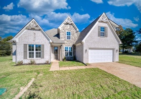 60 DRYSDALE CV, Atoka, Tennessee 38004, 4 Bedroom Bedrooms, 9 Room Rooms,3 BathroomBathrooms,Residential,For Sale,DRYSDALE,0,10205746