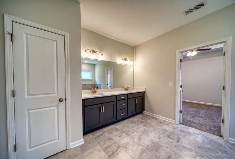 60 DRYSDALE CV, Atoka, Tennessee 38004, 4 Bedroom Bedrooms, 9 Room Rooms,3 BathroomBathrooms,Residential,For Sale,DRYSDALE,0,10205746