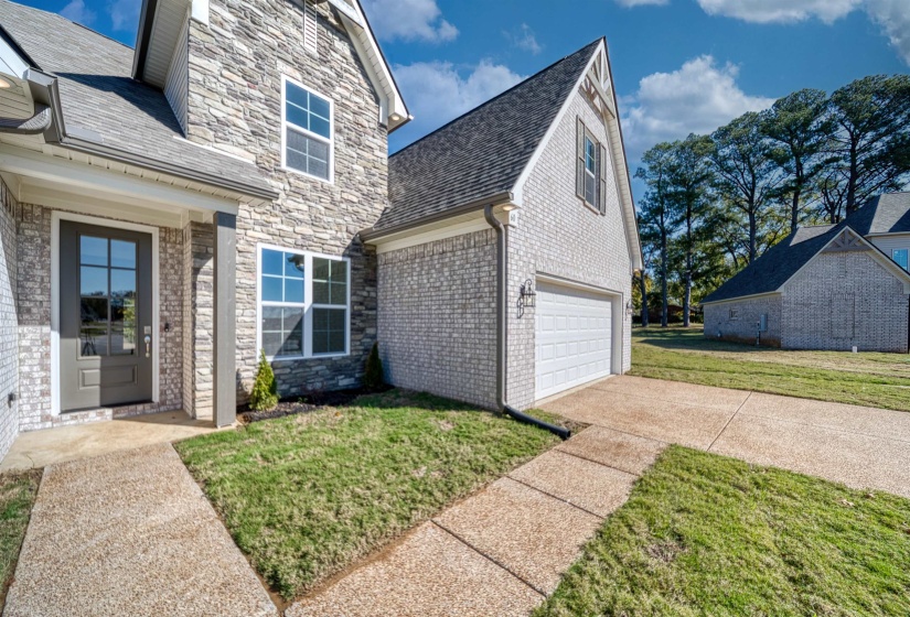 60 DRYSDALE CV, Atoka, Tennessee 38004, 4 Bedroom Bedrooms, 9 Room Rooms,3 BathroomBathrooms,Residential,For Sale,DRYSDALE,0,10205746