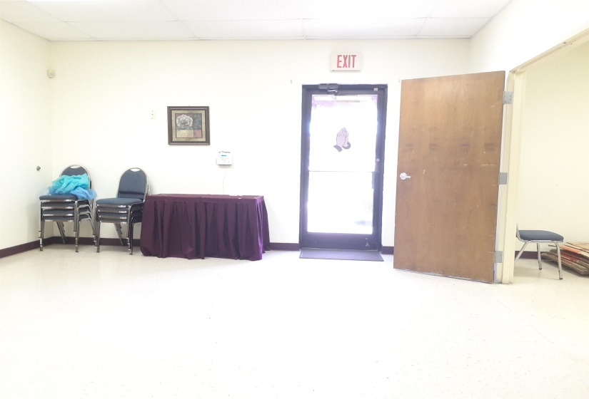 Foyer entrance with a drop ceiling