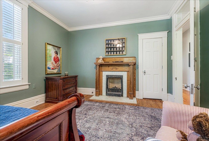 1763 GLENWOOD PL, Memphis, Tennessee 38104, 4 Bedroom Bedrooms, 8 Room Rooms,4 BathroomBathrooms,Residential,For Sale,GLENWOOD,0,10205915