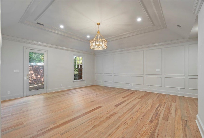 425 RIVER OAKS RD, Memphis, Tennessee 38120, 5 Bedrooms Bedrooms, 13 Rooms Rooms,5.1 BathroomsBathrooms,Residential,For Sale,RIVER OAKS,10205919