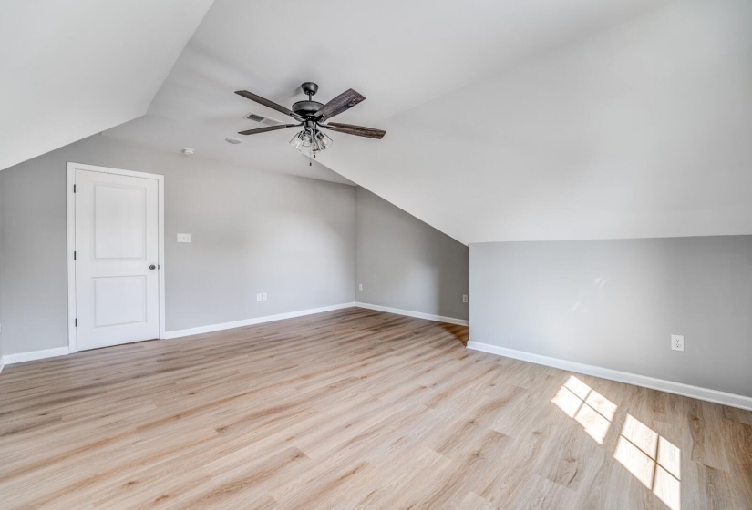 50 UMBLE ST, Oakland, Tennessee 38060, 4 Bedrooms Bedrooms, 7 Rooms Rooms,2.1 BathroomsBathrooms,Residential,For Sale,UMBLE,10205941