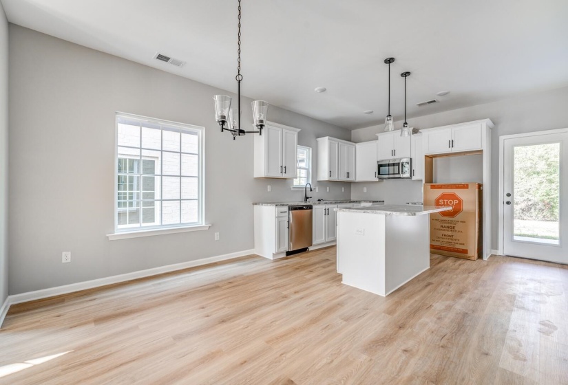 50 UMBLE ST, Oakland, Tennessee 38060, 4 Bedrooms Bedrooms, 7 Rooms Rooms,2.1 BathroomsBathrooms,Residential,For Sale,UMBLE,10205941