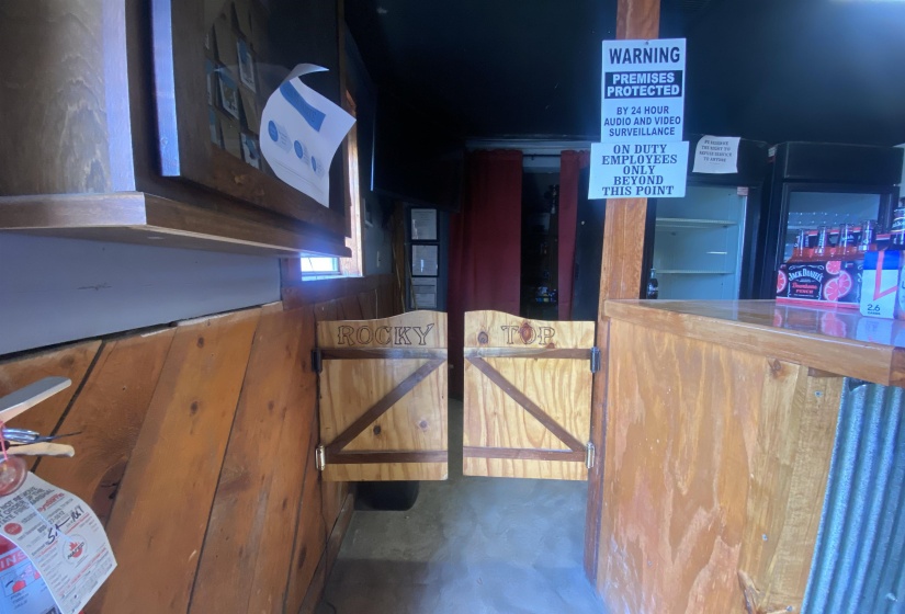 3302 70 HWY, Unincorporated, Tennessee 38012, ,Commercial/industrial,For Sale,70,10206101