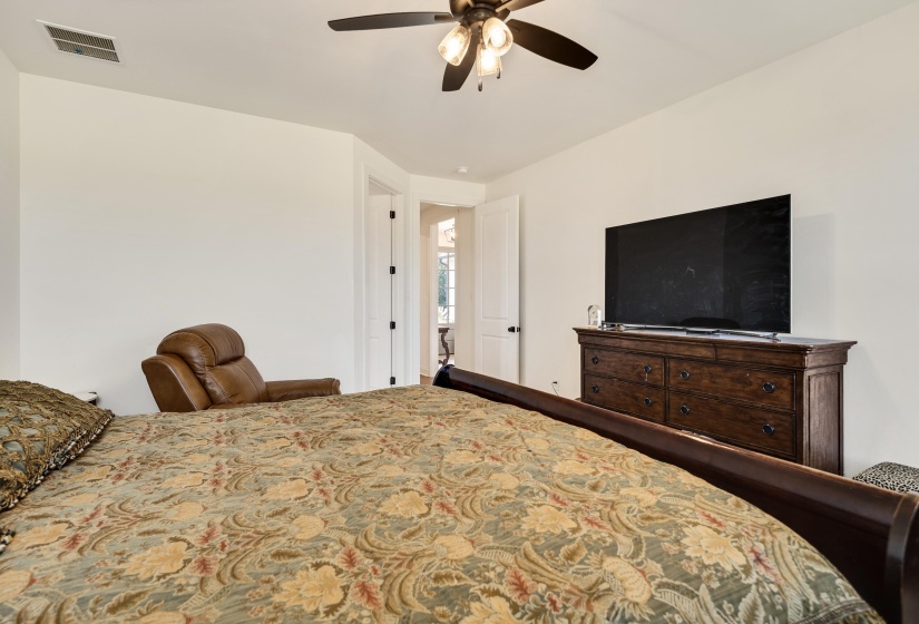 132 FARLEY RD, Byhalia, Mississippi 38611, 3 Bedrooms Bedrooms, 7 Rooms Rooms,2 BathroomsBathrooms,Residential,For Sale,FARLEY,10206055