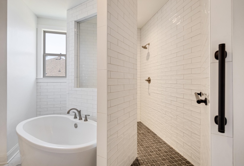 132 FARLEY RD, Byhalia, Mississippi 38611, 3 Bedrooms Bedrooms, 7 Rooms Rooms,2 BathroomsBathrooms,Residential,For Sale,FARLEY,10206055