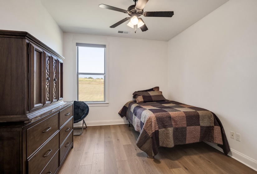 132 FARLEY RD, Byhalia, Mississippi 38611, 3 Bedrooms Bedrooms, 7 Rooms Rooms,2 BathroomsBathrooms,Residential,For Sale,FARLEY,10206055