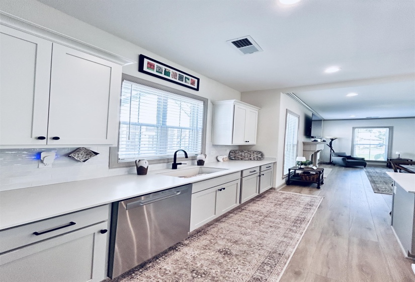 240 FREEDOM LN, Rossville, Tennessee 38066, 4 Bedrooms Bedrooms, 6 Rooms Rooms,3.1 BathroomsBathrooms,Residential,For Sale,FREEDOM,10206062