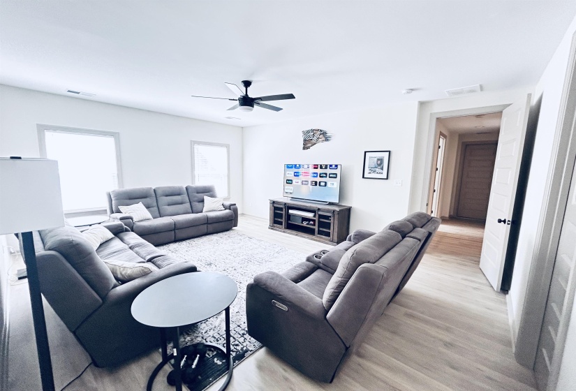 240 FREEDOM LN, Rossville, Tennessee 38066, 4 Bedrooms Bedrooms, 6 Rooms Rooms,3.1 BathroomsBathrooms,Residential,For Sale,FREEDOM,10206062