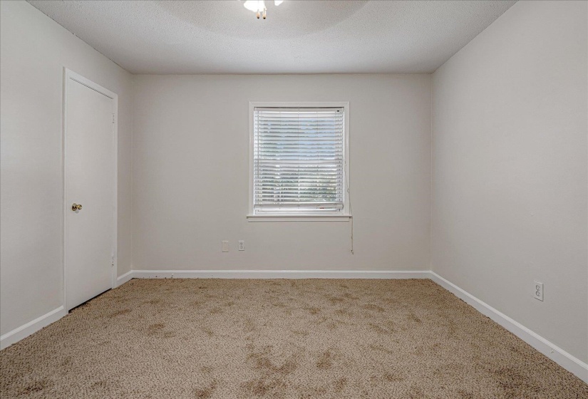 5696 QUINCE RD, Memphis, Tennessee 38119, 2 Bedroom Bedrooms, 4 Room Rooms,1.1 BathroomBathrooms,Residential,For Sale,QUINCE,0,10206184