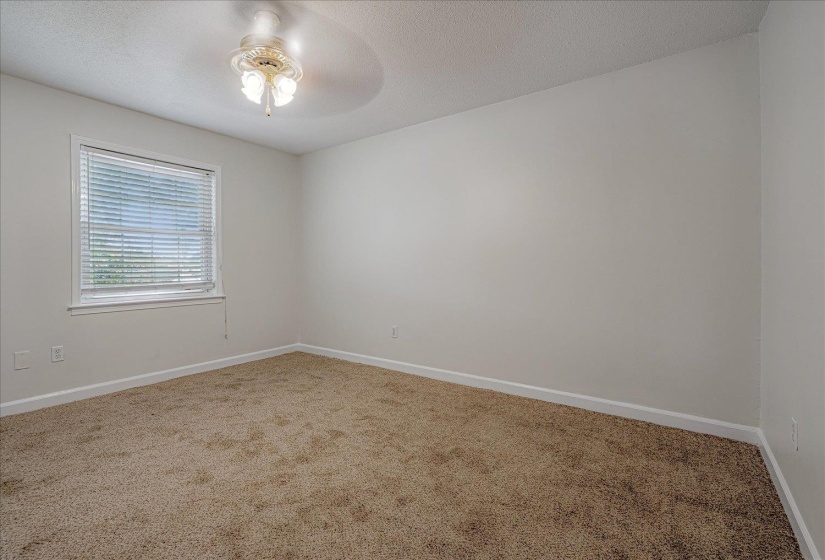 5696 QUINCE RD, Memphis, Tennessee 38119, 2 Bedroom Bedrooms, 4 Room Rooms,1.1 BathroomBathrooms,Residential,For Sale,QUINCE,0,10206184