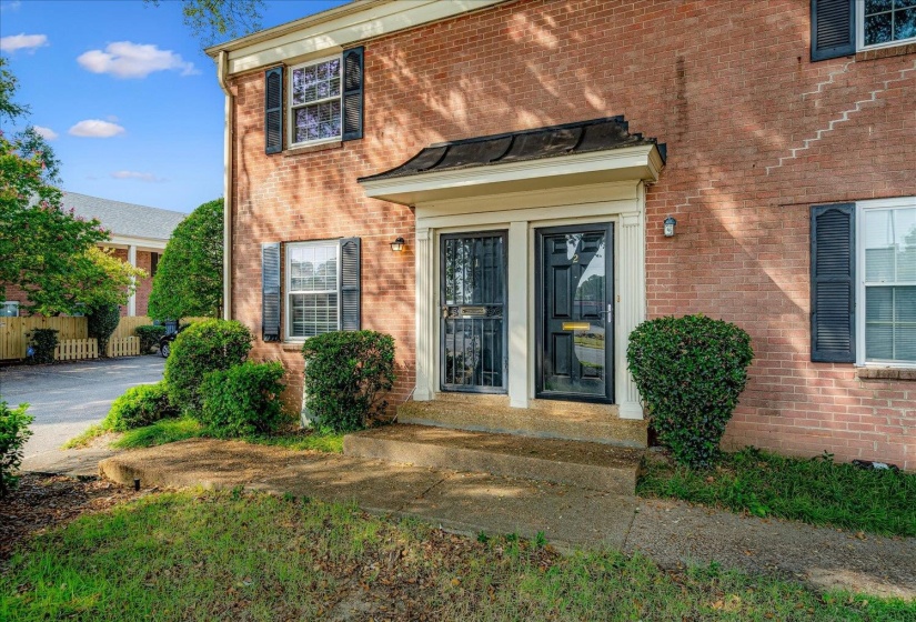 5696 QUINCE RD, Memphis, Tennessee 38119, 2 Bedroom Bedrooms, 4 Room Rooms,1.1 BathroomBathrooms,Residential,For Sale,QUINCE,0,10206184