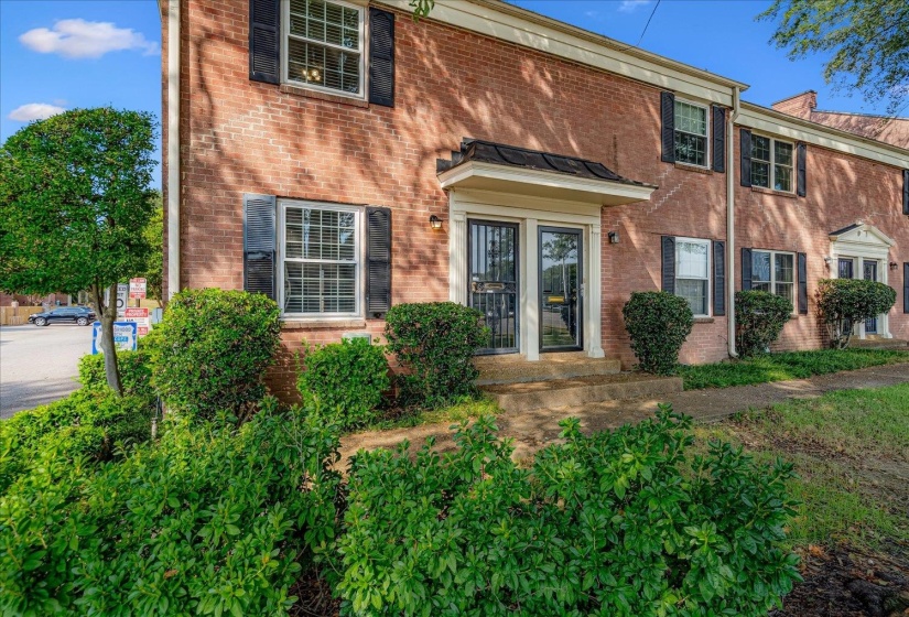 5696 QUINCE RD, Memphis, Tennessee 38119, 2 Bedroom Bedrooms, 4 Room Rooms,1.1 BathroomBathrooms,Residential,For Sale,QUINCE,0,10206184