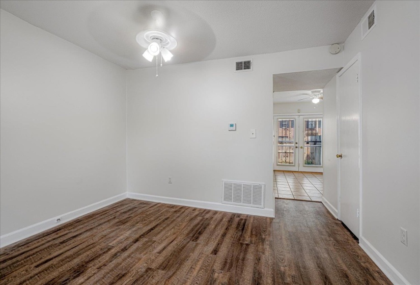 5696 QUINCE RD, Memphis, Tennessee 38119, 2 Bedroom Bedrooms, 4 Room Rooms,1.1 BathroomBathrooms,Residential,For Sale,QUINCE,0,10206184