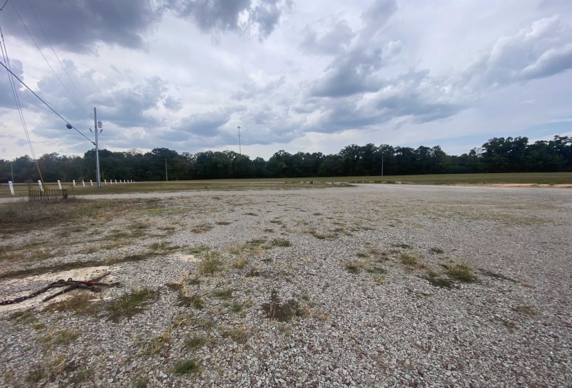 130 MUNICIPAL PLAZA DR, Bolivar, Tennessee 38008, ,Commercial/industrial,For Sale,MUNICIPAL PLAZA,10206236