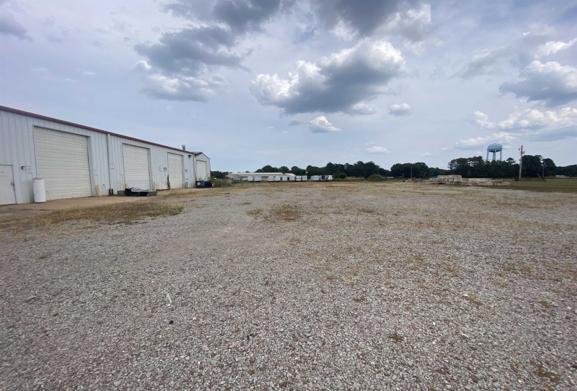 130 MUNICIPAL PLAZA DR, Bolivar, Tennessee 38008, ,Commercial/industrial,For Sale,MUNICIPAL PLAZA,10206236