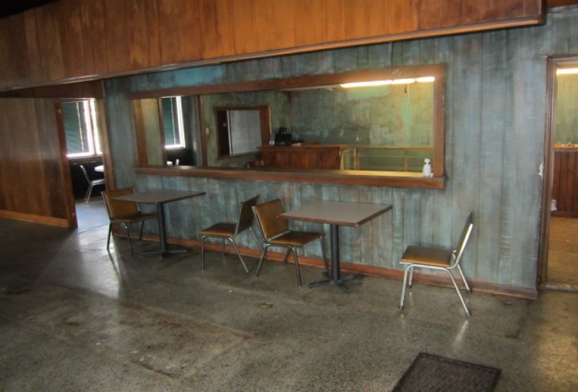 1400 ELVIS PRESLEY BLVD BLVD, Memphis, Tennessee 38106, ,Commercial/industrial,For Sale,ELVIS PRESLEY BLVD,10188611