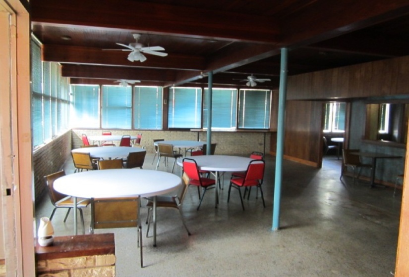 1400 ELVIS PRESLEY BLVD BLVD, Memphis, Tennessee 38106, ,Commercial/industrial,For Sale,ELVIS PRESLEY BLVD,10188611