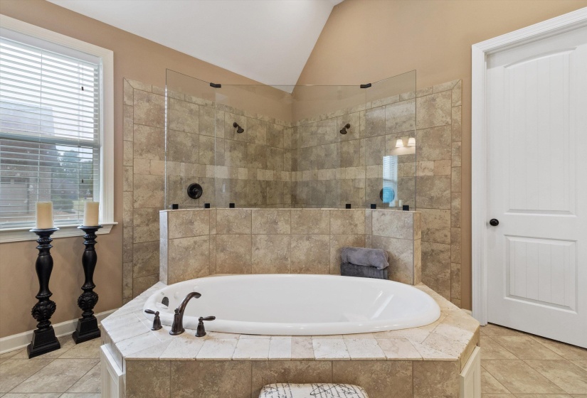 80 HUNTERS LN, Rossville, Tennessee 38066, 4 Bedroom Bedrooms, 9 Room Rooms,2.1 BathroomBathrooms,Residential,For Sale,HUNTERS,0,10206245