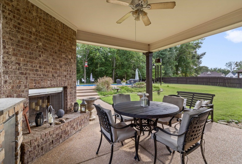80 HUNTERS LN, Rossville, Tennessee 38066, 4 Bedroom Bedrooms, 9 Room Rooms,2.1 BathroomBathrooms,Residential,For Sale,HUNTERS,0,10206245