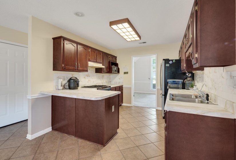 954 WILDBIRD CV, Collierville, Tennessee 38017, 4 Bedroom Bedrooms, 8 Room Rooms,2 BathroomBathrooms,Residential,For Sale,WILDBIRD,0,10206413