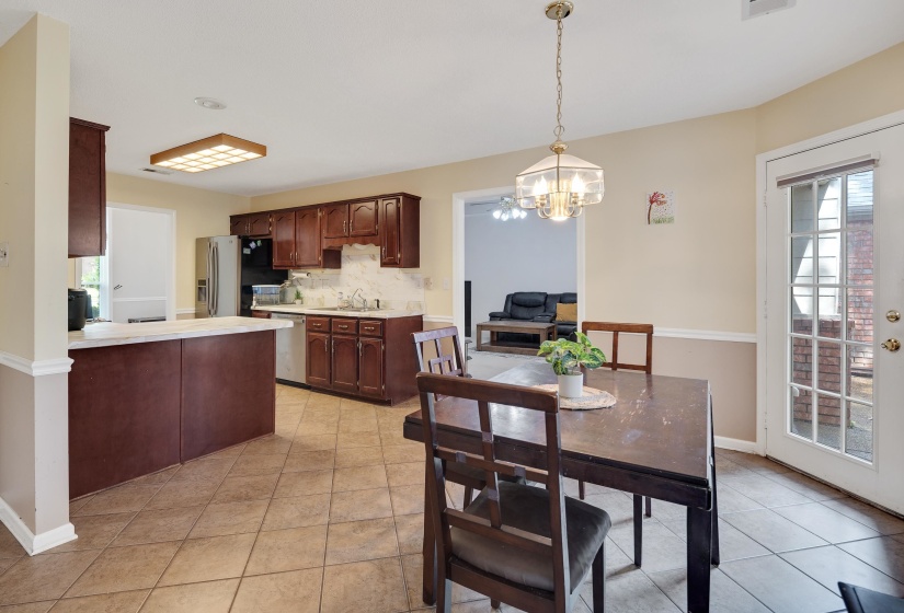 954 WILDBIRD CV, Collierville, Tennessee 38017, 4 Bedroom Bedrooms, 8 Room Rooms,2 BathroomBathrooms,Residential,For Sale,WILDBIRD,0,10206413