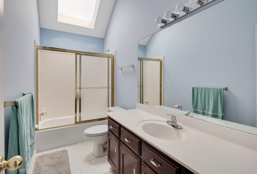 954 WILDBIRD CV, Collierville, Tennessee 38017, 4 Bedroom Bedrooms, 8 Room Rooms,2 BathroomBathrooms,Residential,For Sale,WILDBIRD,0,10206413