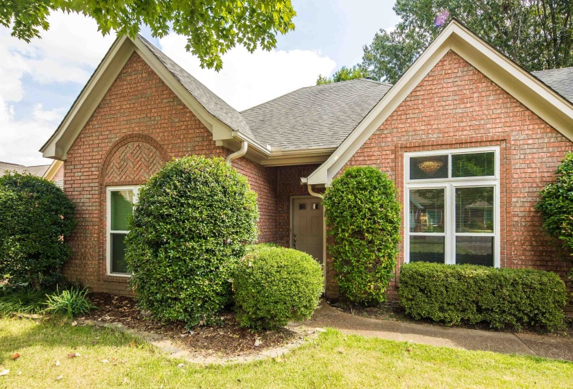 954 WILDBIRD CV, Collierville, Tennessee 38017, 4 Bedroom Bedrooms, 8 Room Rooms,2 BathroomBathrooms,Residential,For Sale,WILDBIRD,0,10206413