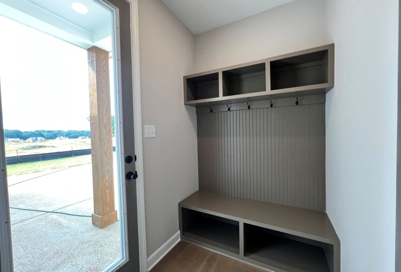 220 DRAKE DR, Piperton, Tennessee 38017, 3 Bedrooms Bedrooms, 7 Rooms Rooms,2 BathroomsBathrooms,Residential,For Sale,DRAKE,10188193