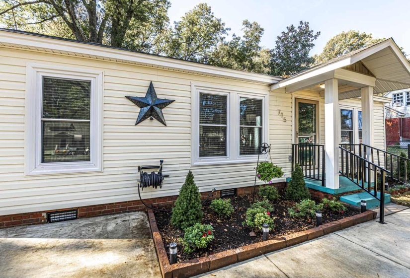 715 MAPLE ST, Covington, Tennessee 38019, 2 Bedroom Bedrooms, 4 Room Rooms,1 BathroomBathrooms,Residential,For Sale,MAPLE,0,10206597