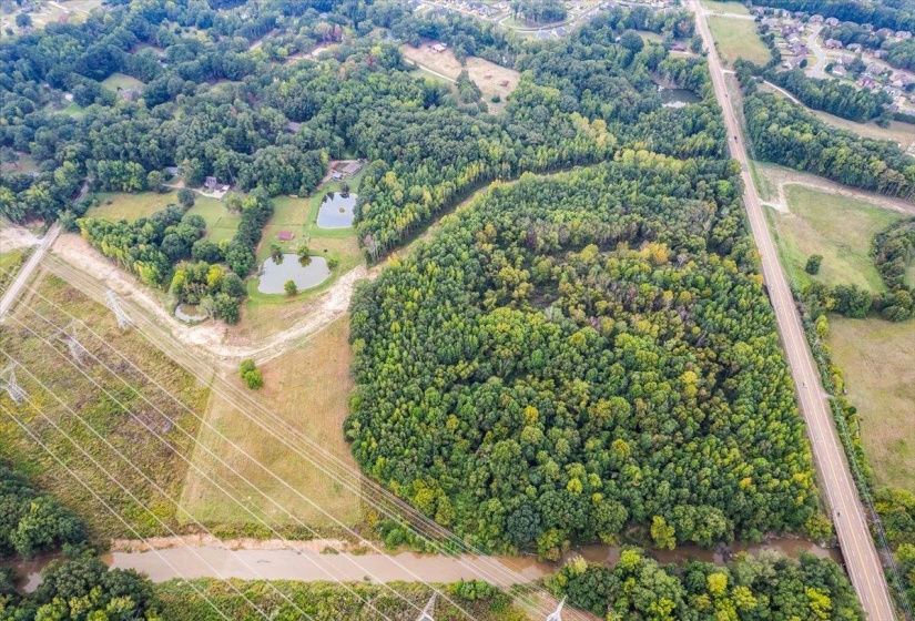 Aerial overview of property's location
