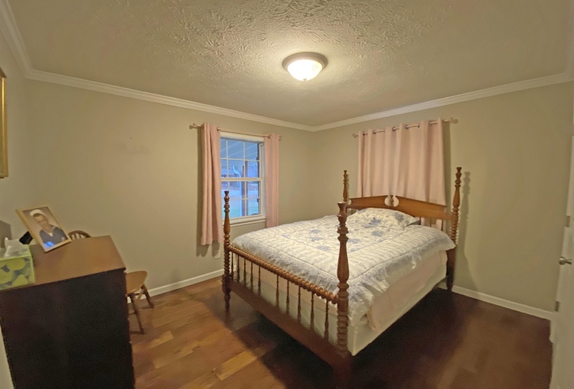 160 CLEMENT DR, Savannah, Tennessee 38372, 3 Bedrooms Bedrooms, 6 Rooms Rooms,1 BathroomBathrooms,Residential,For Sale,CLEMENT,10206660